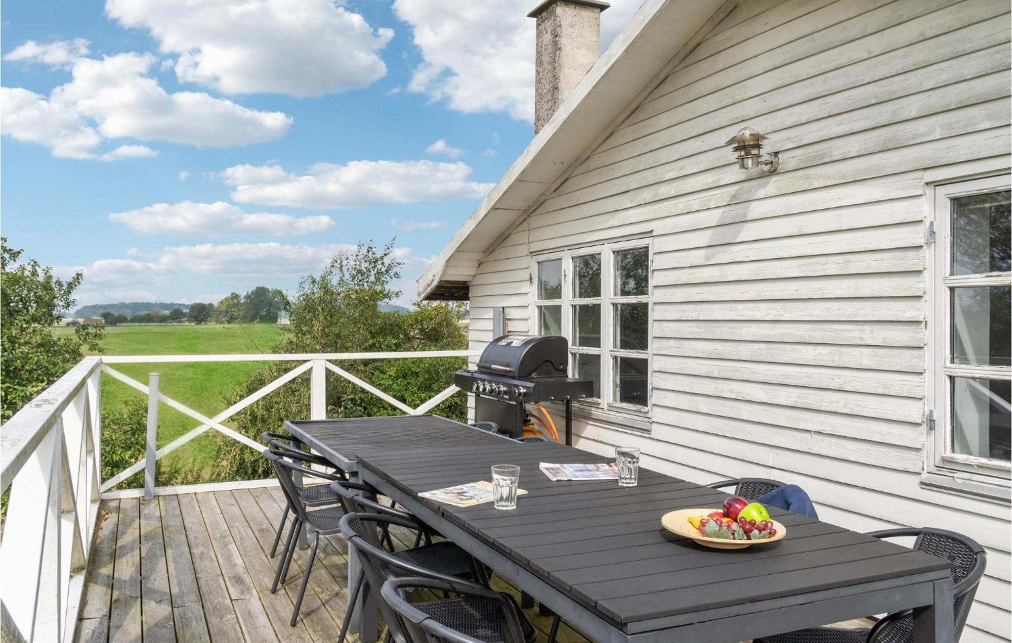 Nice Home In Sollested With Sauna Exteriér fotografie